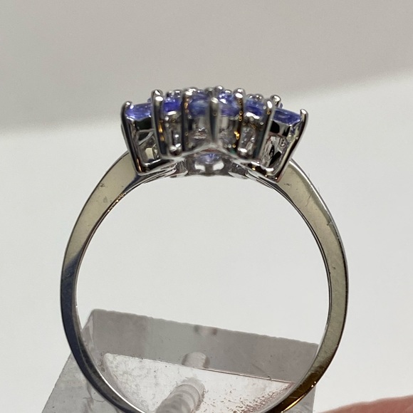 10K White Gold Natural Pear Shape Tanzanite Cluster Ring Size 7 - Picture 10 of 11